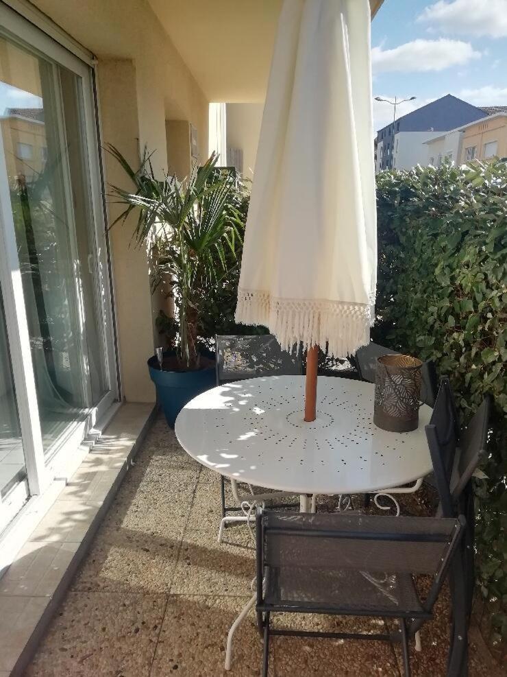 T3 Rez-De-Chaussee Lumineux Avec Terrasse Proche Plage كوسيك المظهر الخارجي الصورة